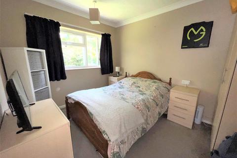 2 bedroom chalet for sale, Broadlands Holiday Park, Oulton Broad, Lowestoft
