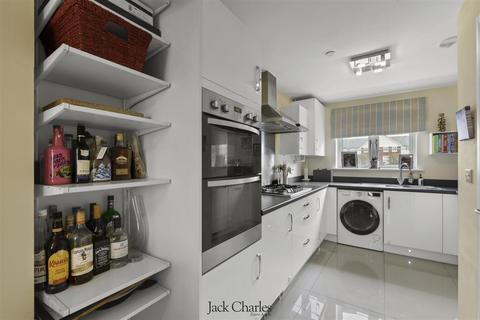 4 bedroom townhouse for sale, Crabapple Road, Tonbridge
