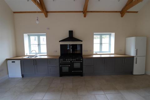 3 bedroom barn conversion to rent, Ladock