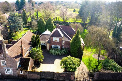 2 bedroom detached house for sale, High Street, Whitwell, S80
