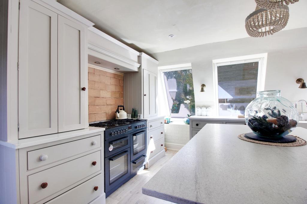 Kitchen - Diner Area