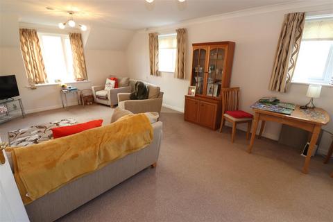 2 bedroom retirement property for sale, High Street South, Rushden NN10
