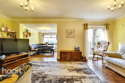 9 Dykes Chase, Maldon, CM9 6HP