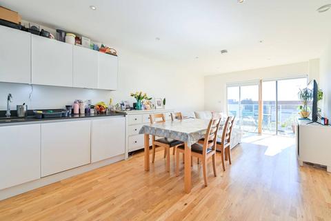2 bedroom flat for sale, Streatham High Road, Streatham Common, London, SW16