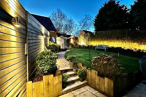 3 bedroom semi-detached house for sale, Manor Drive, Worthington