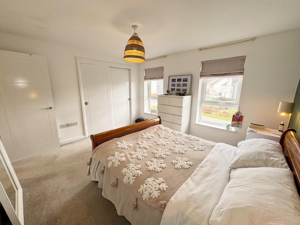 Bedroom 1 (1)