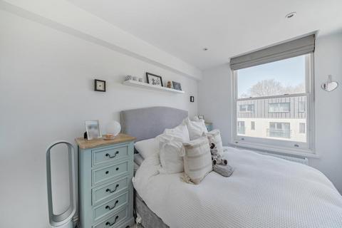 2 bedroom flat for sale, Chivalry Road, Battersea, London, SW11