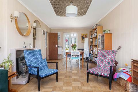3 bedroom detached house for sale, Dale Close, Hitchin SG4