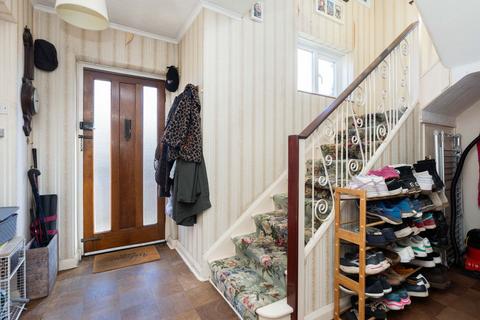 3 bedroom detached house for sale, Dale Close, Hitchin SG4