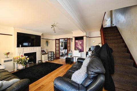 52 Dent Close, South Ockendon, RM15 5DS
