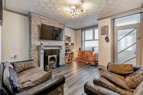 3 bedroom terraced house for sale, Mount Avenue, Eccleshill, Bradford