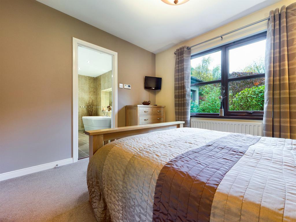 Bedroom 2, aspect 2