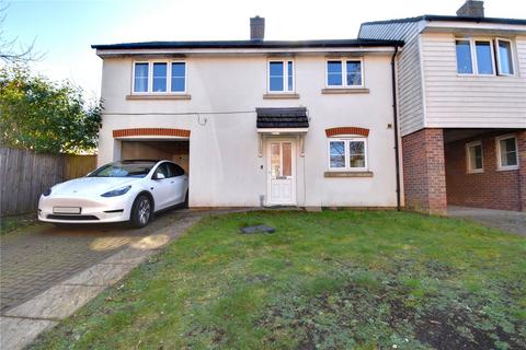 4 bedroom semi-detached house for sale, Wharf Way, Kings Langley WD4