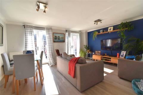 4 bedroom semi-detached house for sale, Wharf Way, Kings Langley WD4