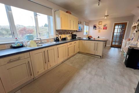 undefined, Kirkibost HS2