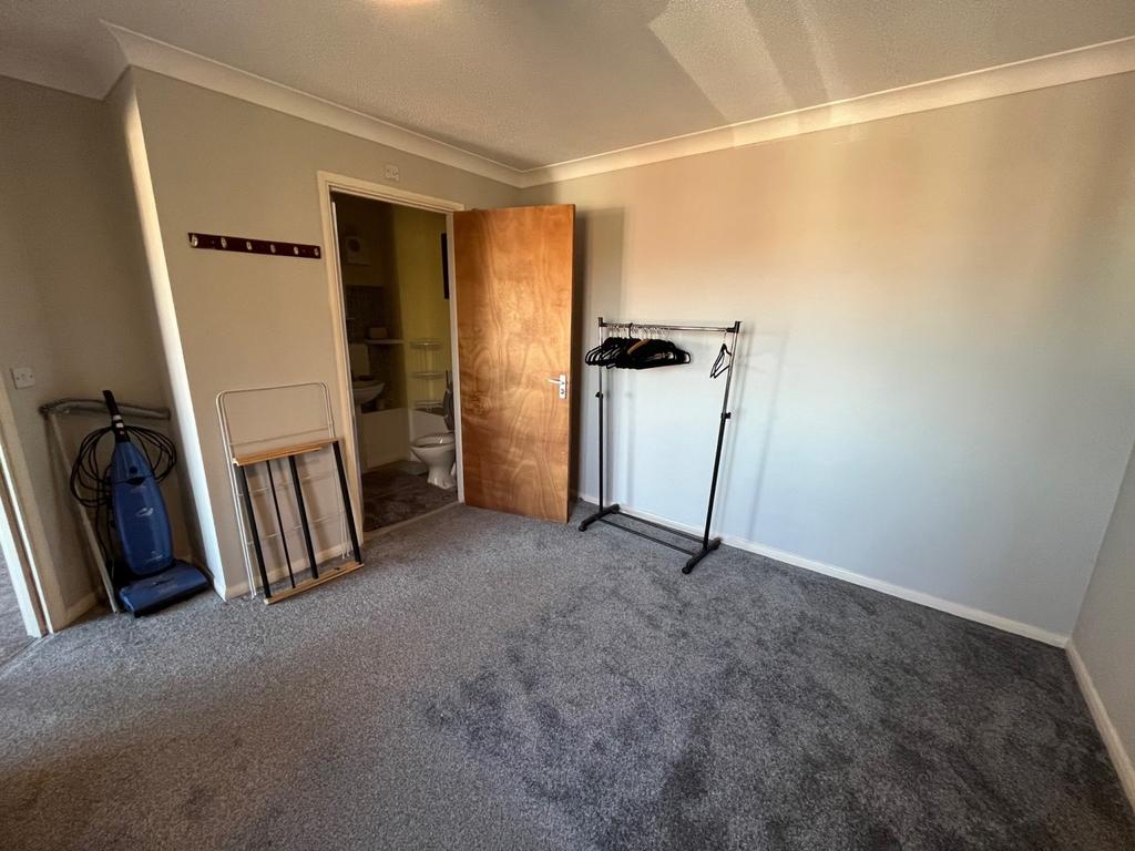 Bedroom (2)