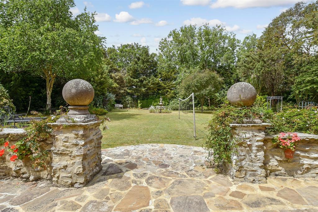 External Lifestyle Photograph