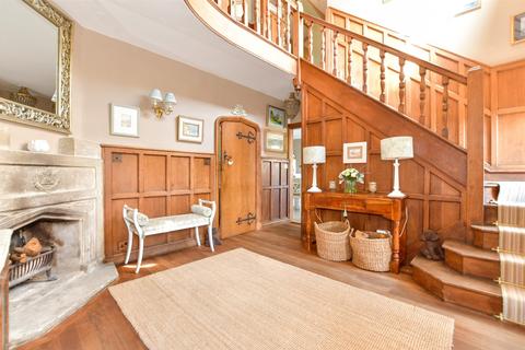 71 Fitzroy Avenue, Broadstairs, CT10 3LT