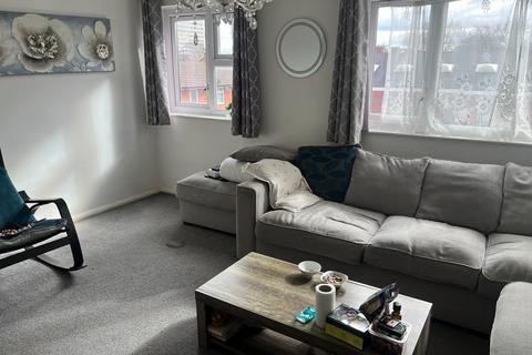 2 bedroom flat for sale, Brackley Avenue, Manchester, M15