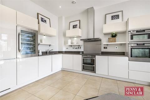 2 bedroom apartment to rent, Perpetual House, Station Road, RG9 1AF