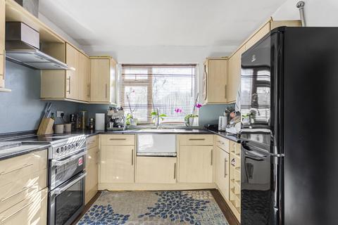 51 Longford Road, Twickenham, TW2 6EB