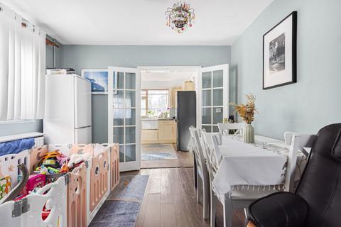 51 Longford Road, Twickenham, TW2 6EB