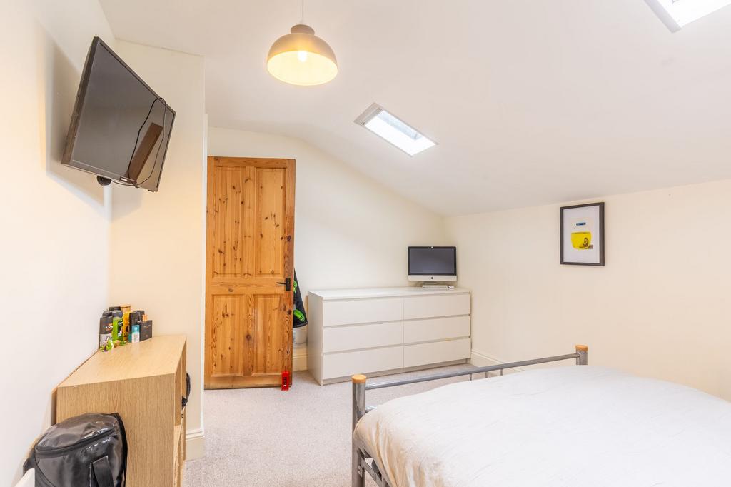 First Floor   Bedroom 2