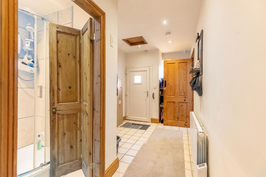 Annexe   Hallway