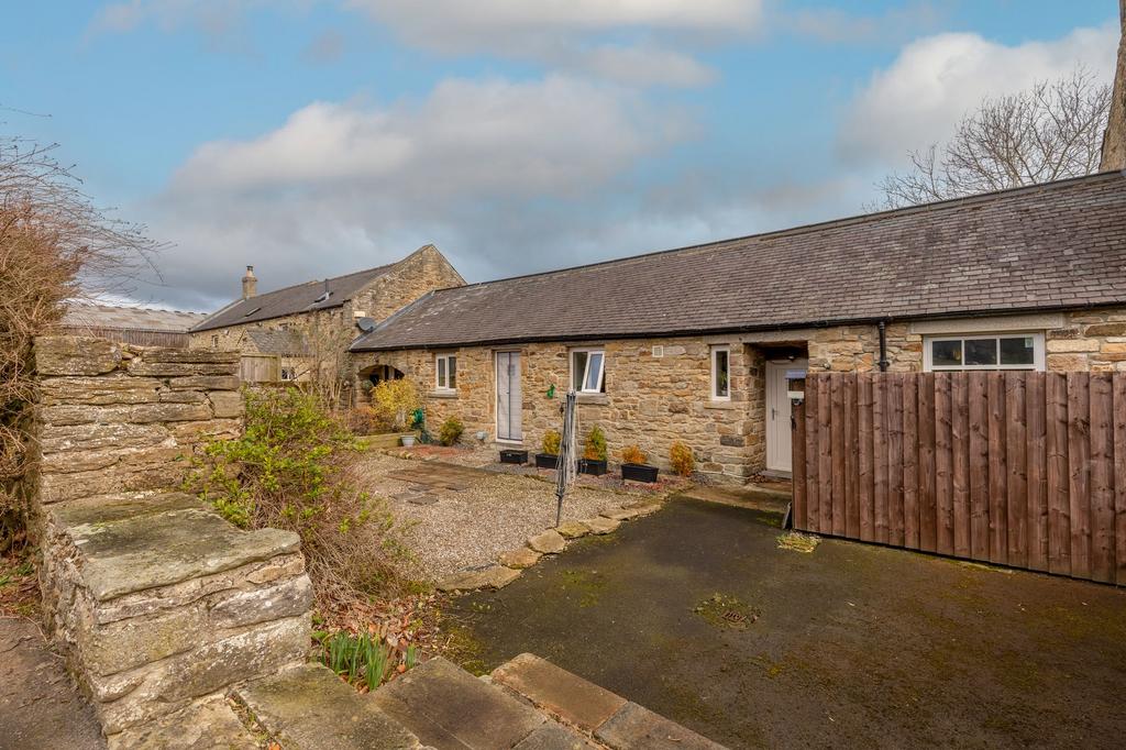 Middle Low Woodside Barn