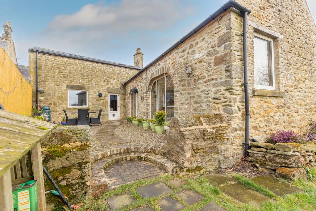Middle Low Woodside Barn   Rear Patio   Outside...