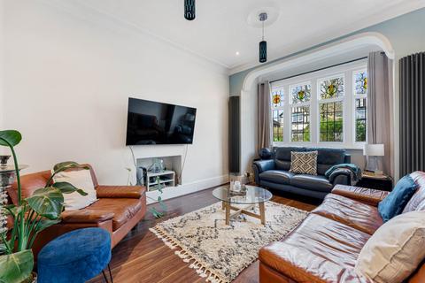 18 Lichfield Drive, Prestwich, Manchester, M25 0HX