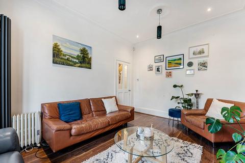 18 Lichfield Drive, Prestwich, Manchester, M25 0HX