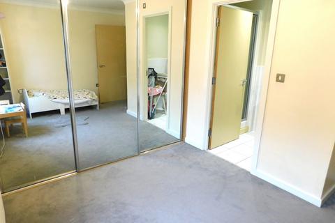 2 bedroom apartment to rent, Rotary Way, Colchester CO3
