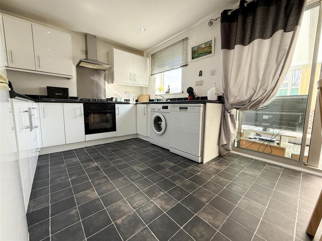 Kitchen dining room