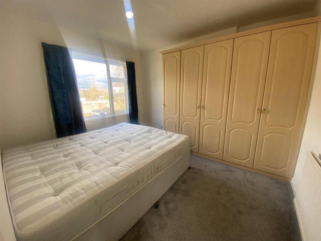 MASTER BEDROOM.jpg