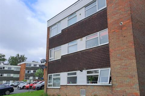 27 Bantry Close, Birmingham, B26 3LR