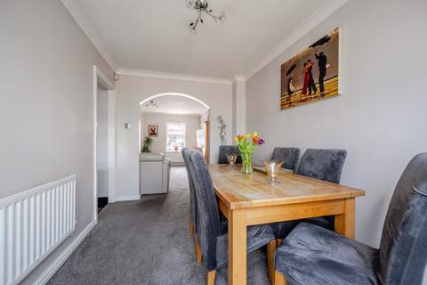 13 Boardman Close, Barnet, EN5 2NA