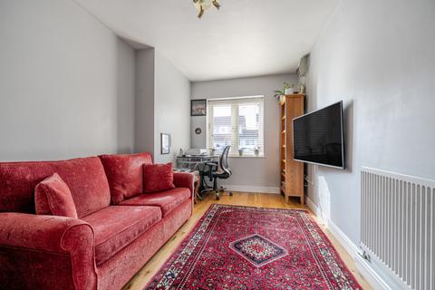 13 Boardman Close, Barnet, EN5 2NA