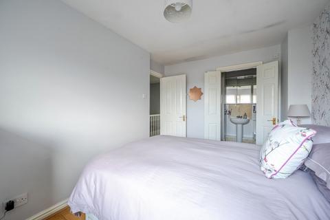 13 Boardman Close, Barnet, EN5 2NA