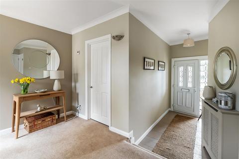 1 Burdon Park, Sutton, SM2 7PS