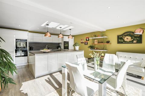 Tudor House Chipstead Lane, Lower Kingswood, Tadworth, KT20 6RH