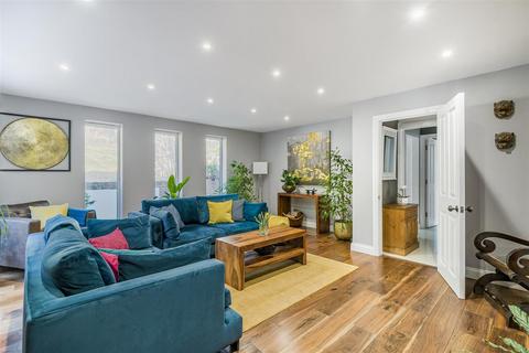 Tudor House Chipstead Lane, Lower Kingswood, Tadworth, KT20 6RH