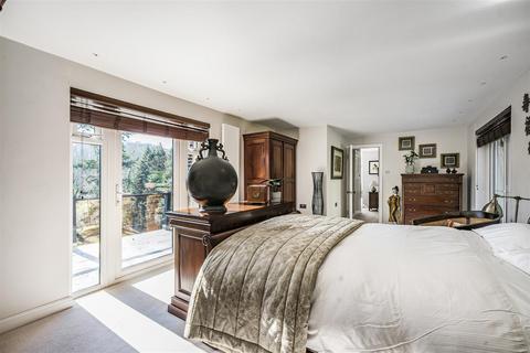 Tudor House Chipstead Lane, Lower Kingswood, Tadworth, KT20 6RH