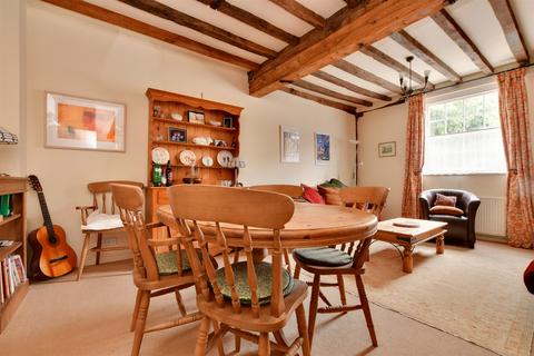 2 bedroom cottage for sale, West Street, Reigate RH2