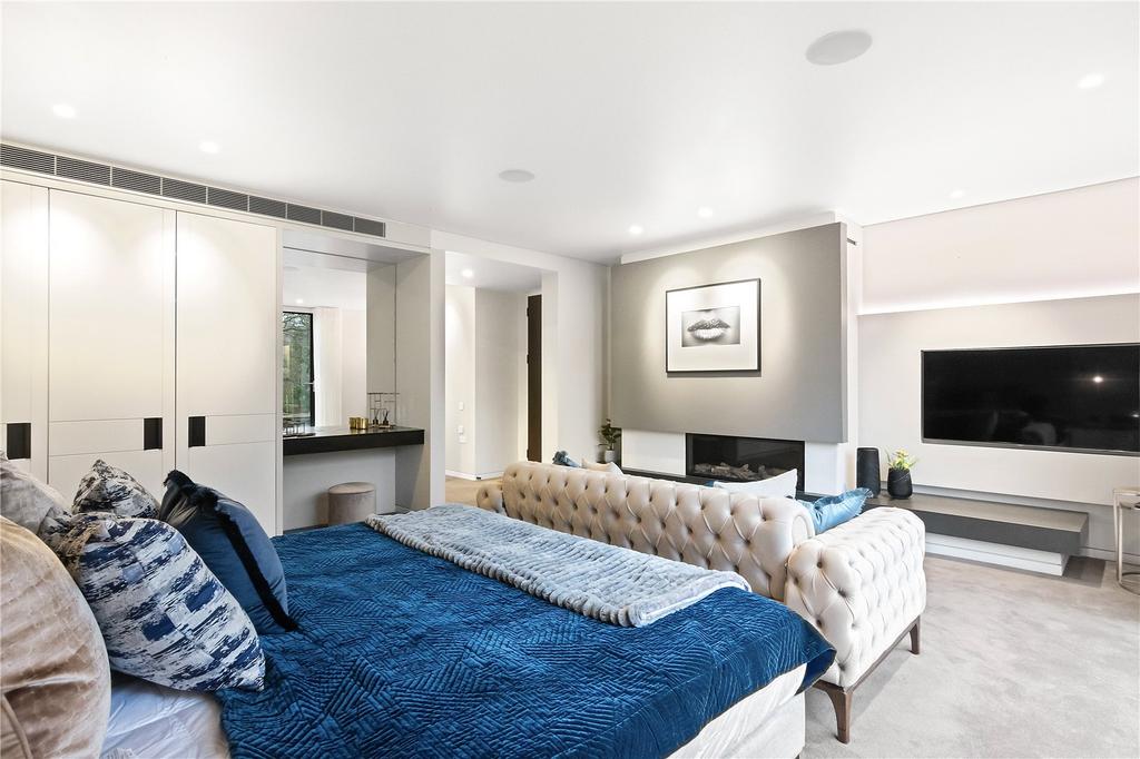 Principal Bedroom