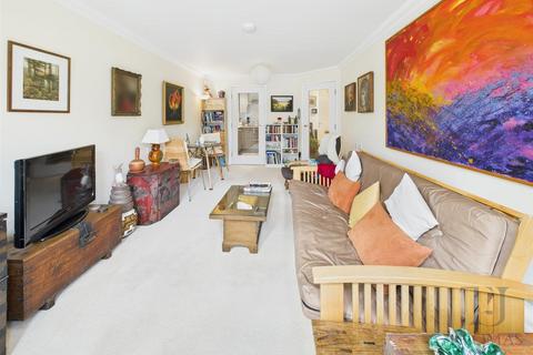 1 bedroom apartment for sale, Manor Lodge, Manor Park, Ruddington