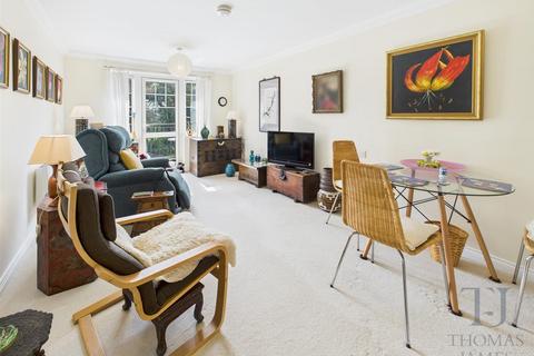 undefined, Manor Lodge, Manor Park, Ruddington