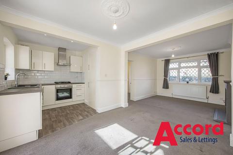 4 bedroom end of terrace house for sale, Lowshoe Lane, Romford, RM5
