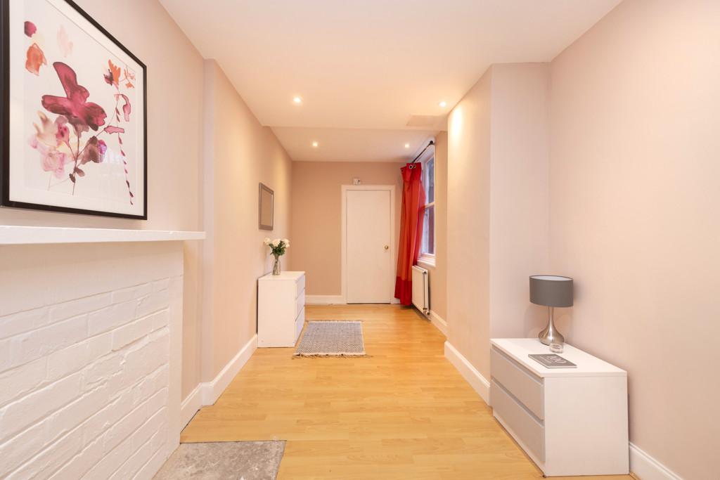 Double bedroom 2 of 2a Fettes Row