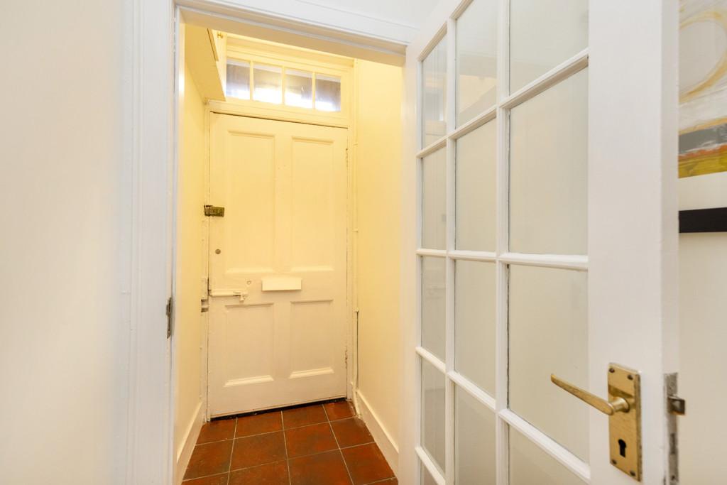 Entrance vestibule of 2a Fettes row
